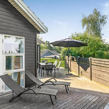 Gorgeous Home In Vordingborg With Sauna 別荘 *